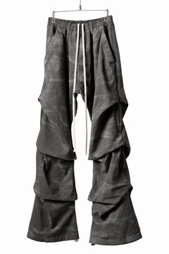 画像をギャラリービューアに読み込む, A.F ARTEFACT TUCK VOLUME BAGGY PANTS / VINTAGE DYED (KHAKI)