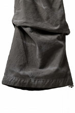 画像をギャラリービューアに読み込む, A.F ARTEFACT TUCK VOLUME BAGGY PANTS / VINTAGE DYED (KHAKI)