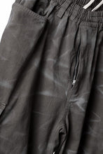 画像をギャラリービューアに読み込む, A.F ARTEFACT EXTREME WIDE CARGO PANTS / VINTAGE DYED (KHAKI)