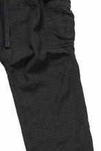 Load image into Gallery viewer, sus-sous exclusive military cargo pants / natural linen & wool (LIGHT BLACK)