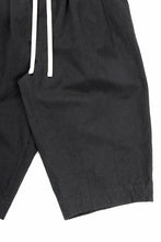 Load image into Gallery viewer, sus-sous exclusive atelier trousers / 10/2 linen cotton hop suck (BLACK)