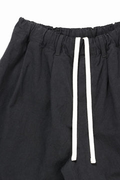 Load image into Gallery viewer, sus-sous exclusive atelier trousers / 10/2 linen cotton hop suck (BLACK)