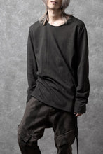 Load image into Gallery viewer, black crow x LOOM exclusive long sleeve tops / sumi dyed arthur cotton jersey (carbon)