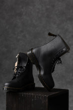 画像をギャラリービューアに読み込む, Y's x Dr. Martens 10-EYES BACK ZIP BOOTS 1490 / SMOOTH COWHIDE (BLACK)
