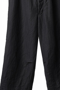 Load image into Gallery viewer, KLASICA GALWAY - Hb CUT OFF BOLD STRAIGHT TROUSERS / HIGH DENSITY HERRING BONE (DARK NIGHT)