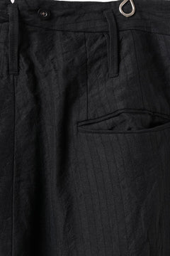Load image into Gallery viewer, KLASICA GALWAY - Hb CUT OFF BOLD STRAIGHT TROUSERS / HIGH DENSITY HERRING BONE (DARK NIGHT)