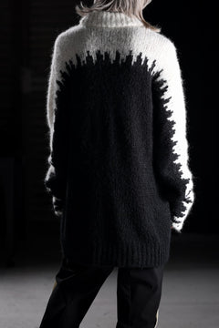 Load image into Gallery viewer, thom/krom MOCK NECK KNIT PULLOVER / ALPACA WOOL (WHITE x BLACK)