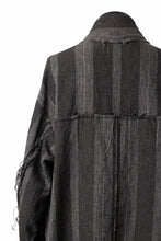 画像をギャラリービューアに読み込む, KLASICA BIRD - Rt  CUT OFF PRIMAL SHORT COAT / IRREGULAR STRIPED ROUGH TWEED (MOCHA)