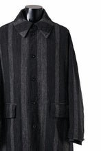 画像をギャラリービューアに読み込む, KLASICA AVOIR Ⅱ CUT OFF MAC COAT / IRREGULAR STRIPED ROUGH TWEED (BLACK)