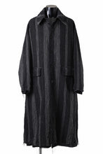 画像をギャラリービューアに読み込む, KLASICA AVOIR Ⅱ CUT OFF MAC COAT / IRREGULAR STRIPED ROUGH TWEED (BLACK)