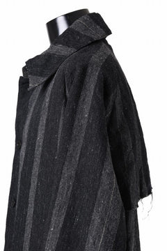 画像をギャラリービューアに読み込む, KLASICA AVOIR Ⅱ CUT OFF MAC COAT / IRREGULAR STRIPED ROUGH TWEED (BLACK)