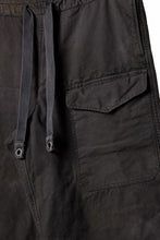 画像をギャラリービューアに読み込む, sus-sous limited trousers MK-0 / british military cotton (CAMOUFLAGE / sumi dyed)