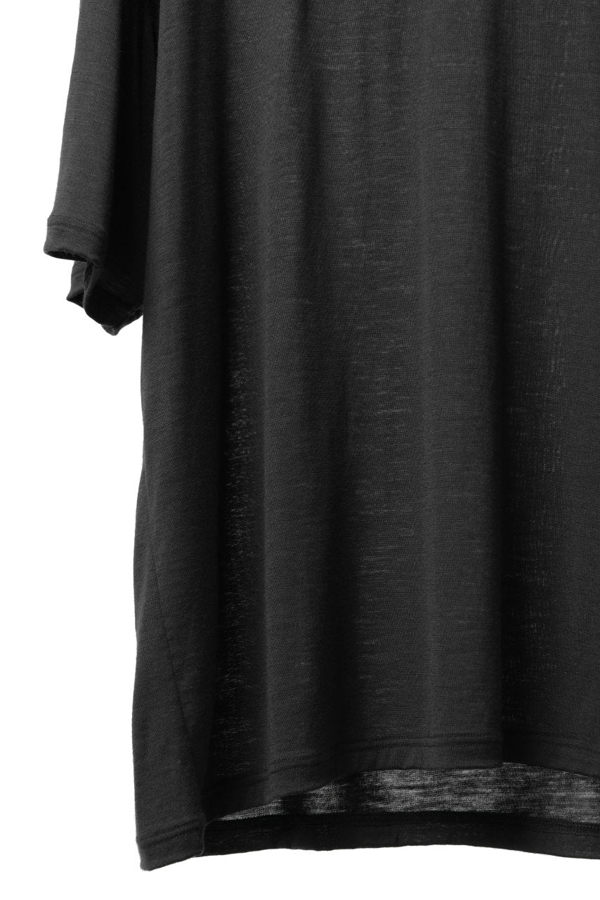 Load image into Gallery viewer, CAPERTICA OVERSIZED S/S TEE / SUPER 120s WASHABLE WOOL JERSEY (DARKNESS)