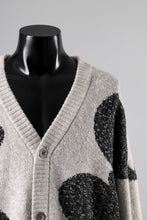 画像をギャラリービューアに読み込む, A.F ARTEFACT POLKA PATTERN BLEND KNIT CARDIGAN (BEIGE x GREY)