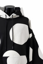 画像をギャラリービューアに読み込む, A.F ARTEFACT POLKA PATTERN SWEAT HOODIE (BLACK)