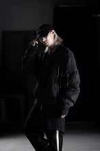Load image into Gallery viewer, thom/krom FLIGHT BOMBER JACKET / WARM PADDED (BLACK)