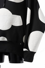 画像をギャラリービューアに読み込む, A.F ARTEFACT POLKA PATTERN SWEAT HOODIE (BLACK)