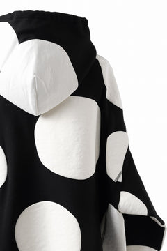 画像をギャラリービューアに読み込む, A.F ARTEFACT POLKA PATTERN SWEAT HOODIE (BLACK)