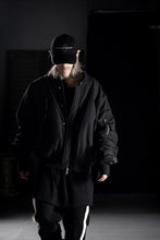 Load image into Gallery viewer, thom/krom FLIGHT BOMBER JACKET / WARM PADDED (BLACK)