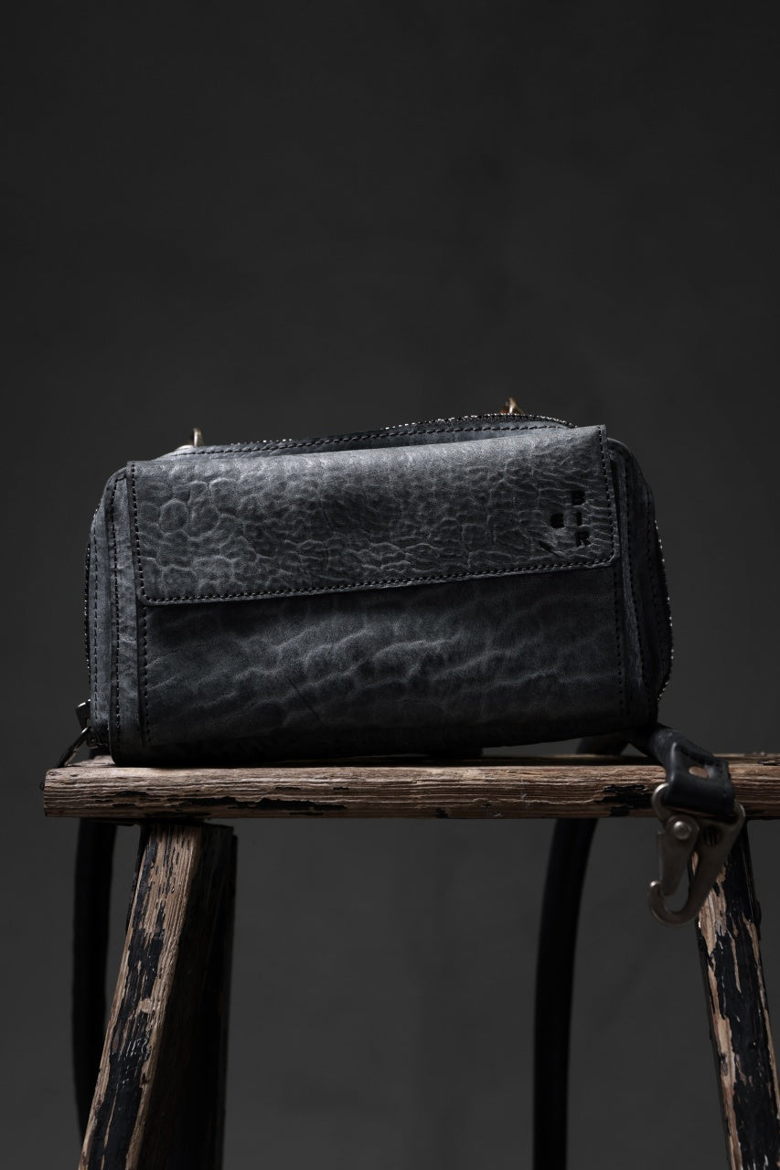 ierib Wallet Bag with Strap / White Waxed Shrunken Horse (BLACK)
