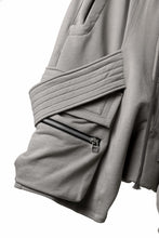画像をギャラリービューアに読み込む, A.F ARTEFACT BELTED FLAP ZIP CARGO SARROUEL SHORTS / COTTON FLEECE (GREY)