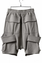 画像をギャラリービューアに読み込む, A.F ARTEFACT BELTED FLAP ZIP CARGO SARROUEL SHORTS / COTTON FLEECE (GREY)