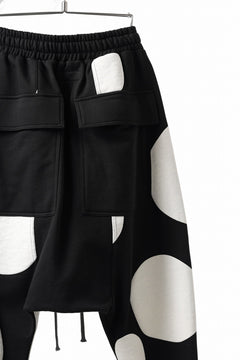 画像をギャラリービューアに読み込む, A.F ARTEFACT POLKA PATTERN SWEAT SAROUEL PANTS (BLACK)