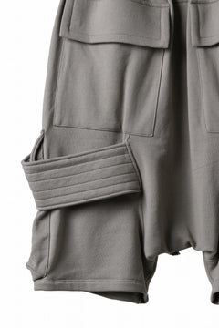 画像をギャラリービューアに読み込む, A.F ARTEFACT BELTED FLAP ZIP CARGO SARROUEL SHORTS / COTTON FLEECE (GREY)