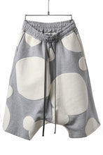 画像をギャラリービューアに読み込む, A.F ARTEFACT POLKA PATTERN SWEAT SAROUEL SHORTS (HEATHER GREY)