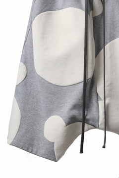 画像をギャラリービューアに読み込む, A.F ARTEFACT POLKA PATTERN SWEAT SAROUEL SHORTS (HEATHER GREY)
