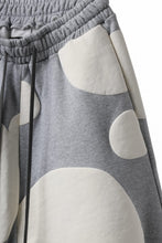 画像をギャラリービューアに読み込む, A.F ARTEFACT POLKA PATTERN SWEAT SAROUEL SHORTS (HEATHER GREY)