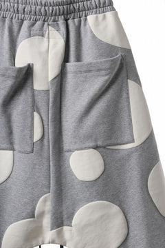 画像をギャラリービューアに読み込む, A.F ARTEFACT POLKA PATTERN SWEAT SAROUEL SHORTS (HEATHER GREY)