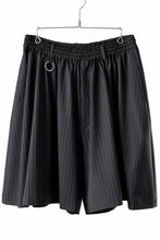 画像をギャラリービューアに読み込む, TARO HORIUCHI / th products HORN / Volume Short Pants / 2way Stretch W/P Tropical (black stripe)