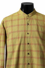 画像をギャラリービューアに読み込む, COLINA CHECK GRANPA SHIRT / AMUNZEN CHAMBRAY (MUSTARD)