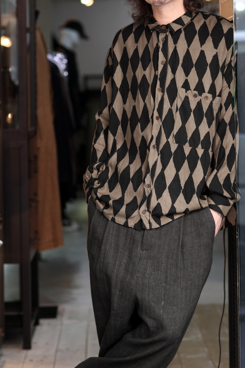 画像をギャラリービューアに読み込む, Aleksandr Manamis exclusive HARLEQUIN SHORT COLLAR REGULAR SHIRT (HARLEQUIN)