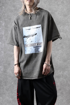 画像をギャラリービューアに読み込む, beauty : beast x CVTVLIST S/S TEE &quot;FASHION WAR&quot; (G.BLACK)