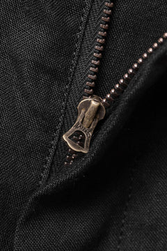 Load image into Gallery viewer, sus-sous cinematic trousers / 1/4 linen seating (BLACK)