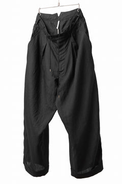 Load image into Gallery viewer, sus-sous cinematic trousers / 1/4 linen seating (BLACK)