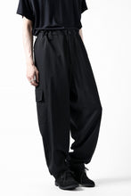 画像をギャラリービューアに読み込む, Y's for men SIDE TUCK CARGO POCKET PANTS / WRINKLED GABARDINE (BLACK)