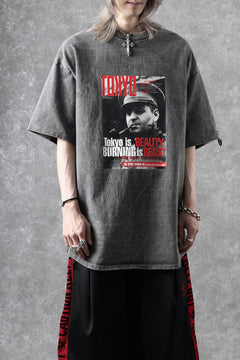 画像をギャラリービューアに読み込む, beauty : beast x CVTVLIST S/S TEE "TOKYO BURNING" (G.BLACK)