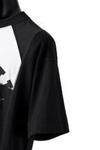 Load image into Gallery viewer, mastermind JAPAN x CHANGES exclusive ReBUILD T-SHIRT / CH-BODY (BLACK #33)