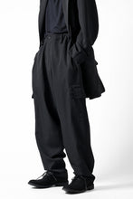 画像をギャラリービューアに読み込む, Y's for men SIDE TUCK CARGO POCKET PANTS / WRINKLED GABARDINE (BLACK)