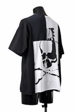 Load image into Gallery viewer, mastermind JAPAN x CHANGES exclusive ReBUILD T-SHIRT / CH-BODY (BLACK #35)