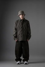 画像をギャラリービューアに読み込む, Ten c PADDED SHIRT / PIECE DYED COTTON/NYLON POPLIN (DARK GREEN)
