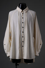 画像をギャラリービューアに読み込む, KLASICA SH-043 - Tw 2 POCKETS ATELIER BLOUSE / LOOSE WOVEN TYPE WRITER (ECRU)