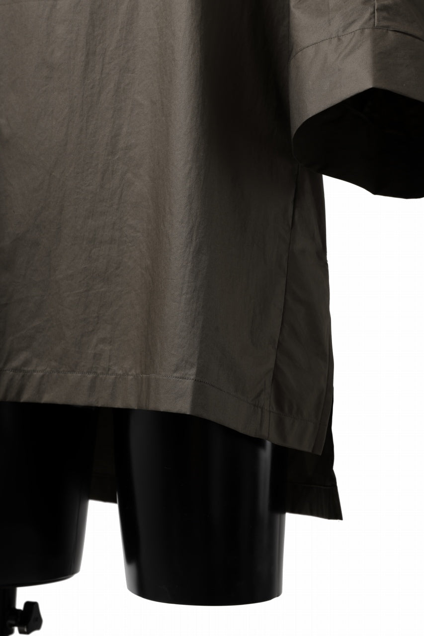 Load image into Gallery viewer, sus-sous atelier T / Lance 80/- cotton typewriter (OLIVE GREEN)