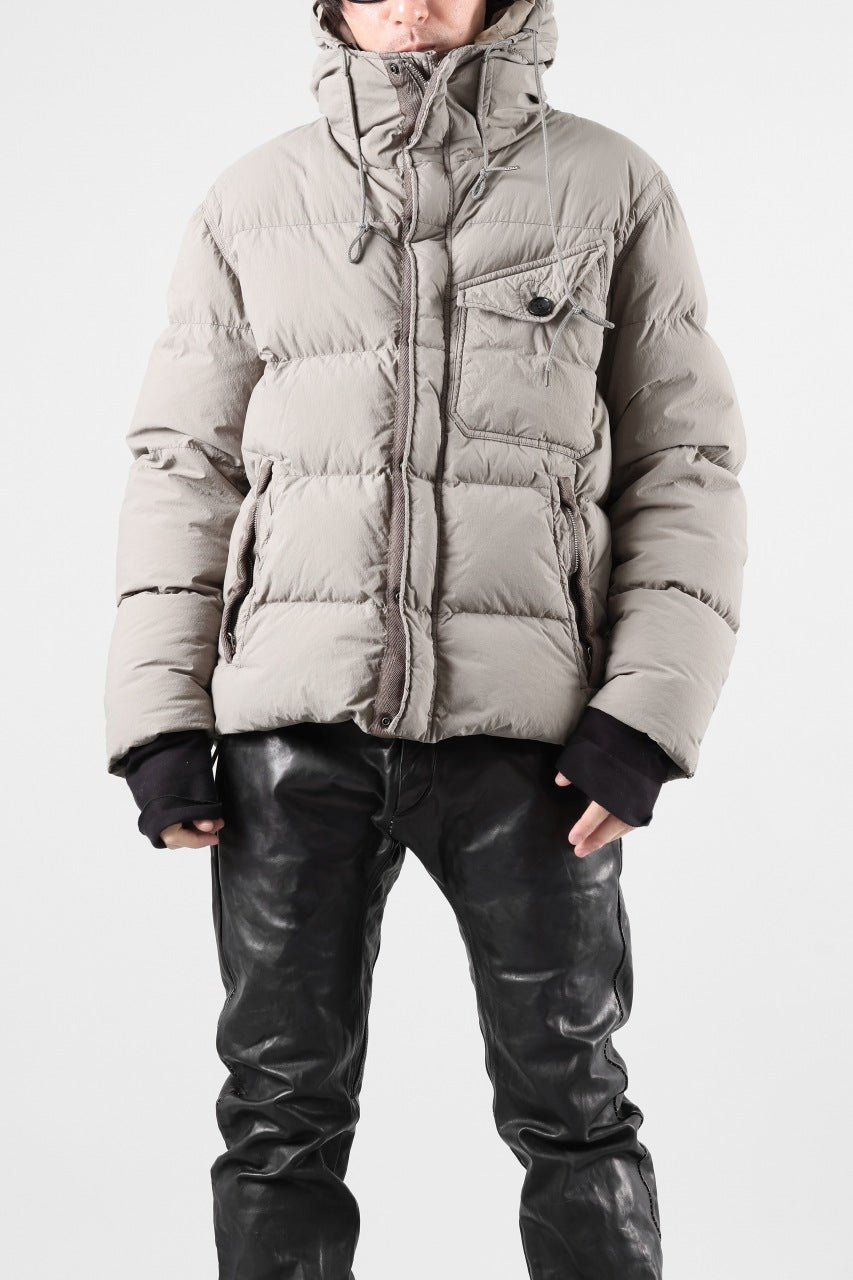 画像をギャラリービューアに読み込む, Ten c SURVIVAL DOWN JACKET / GARMENT DYED (ASH GRAY)