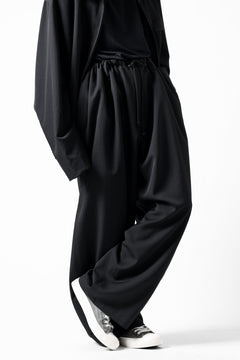 画像をギャラリービューアに読み込む, Y's for men CLASSIC STRING PANTS WITH 3-STITCH / WRINKLED GABARDINE (BLACK)