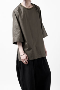 Load image into Gallery viewer, sus-sous atelier T / Lance 80/- cotton typewriter (OLIVE GREEN)