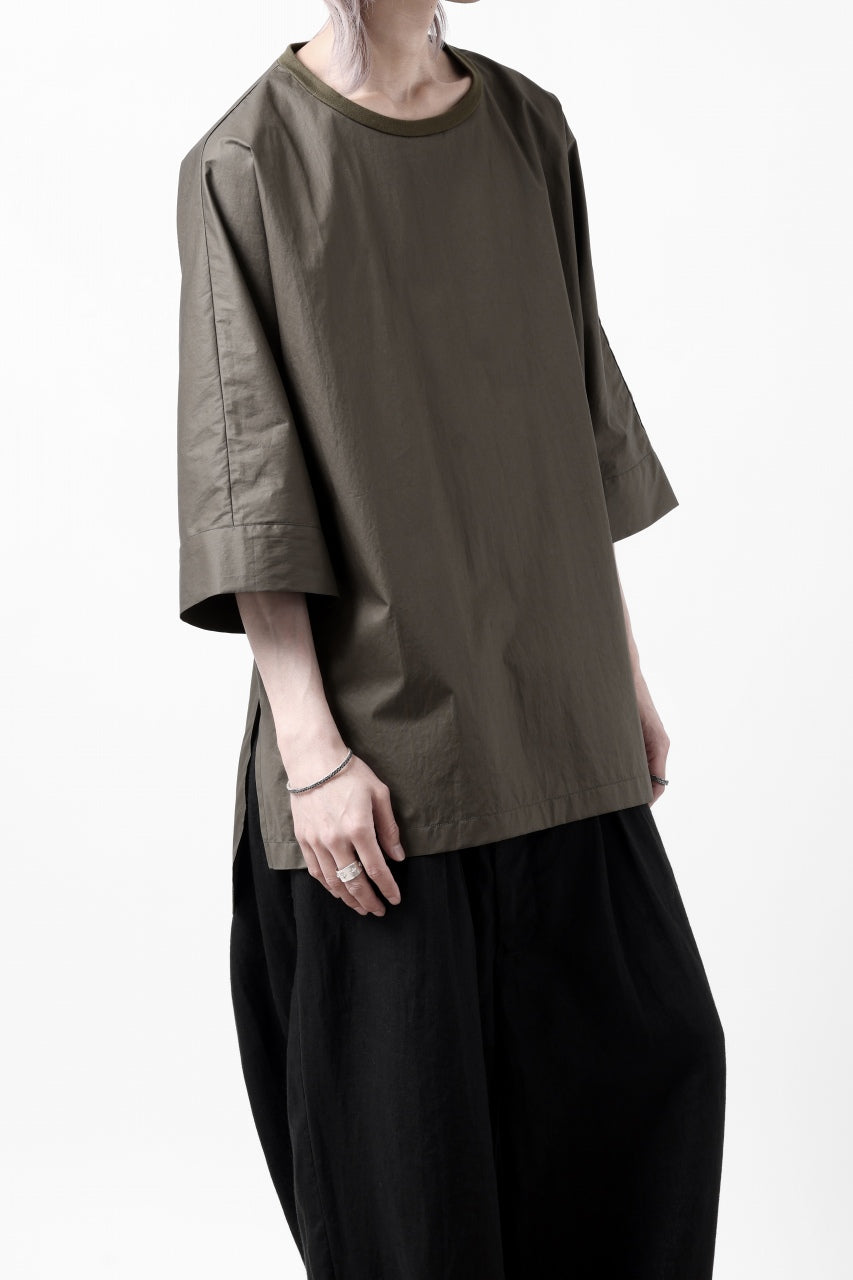 Load image into Gallery viewer, sus-sous atelier T / Lance 80/- cotton typewriter (OLIVE GREEN)